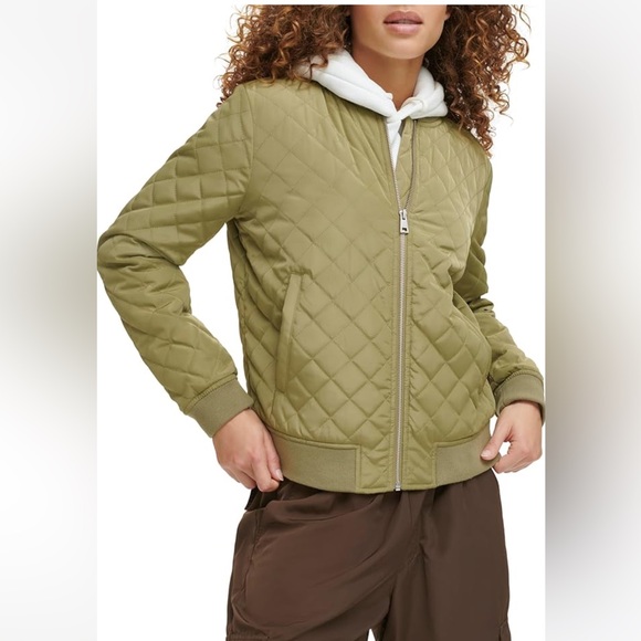 Levi's Women's Diamond Quilted Bomber Jacket Brand New with Tags Size XXL - Picture 1 of 5